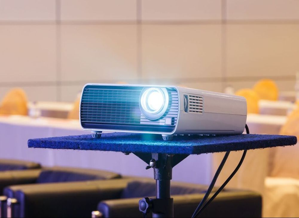 Bright projector for giving presentations Picture